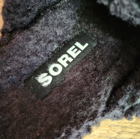 Size 9 - SOREL Viibe Black Faux Shearling Fuzzy Slip-On Shoes - Picture 9 of 14